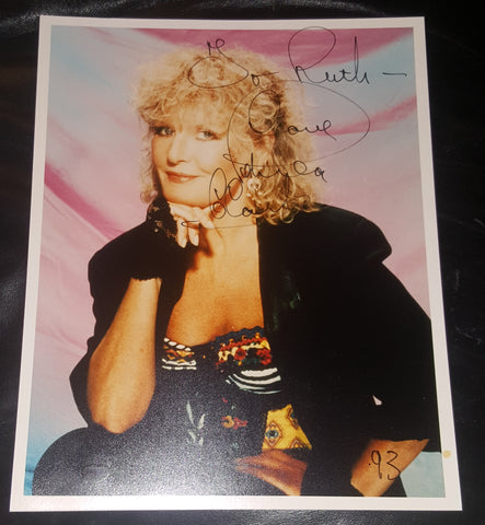 "DOWNTOWN" SINGER PETULA CLARK HAND SIGNED 8X10 PHOTO
