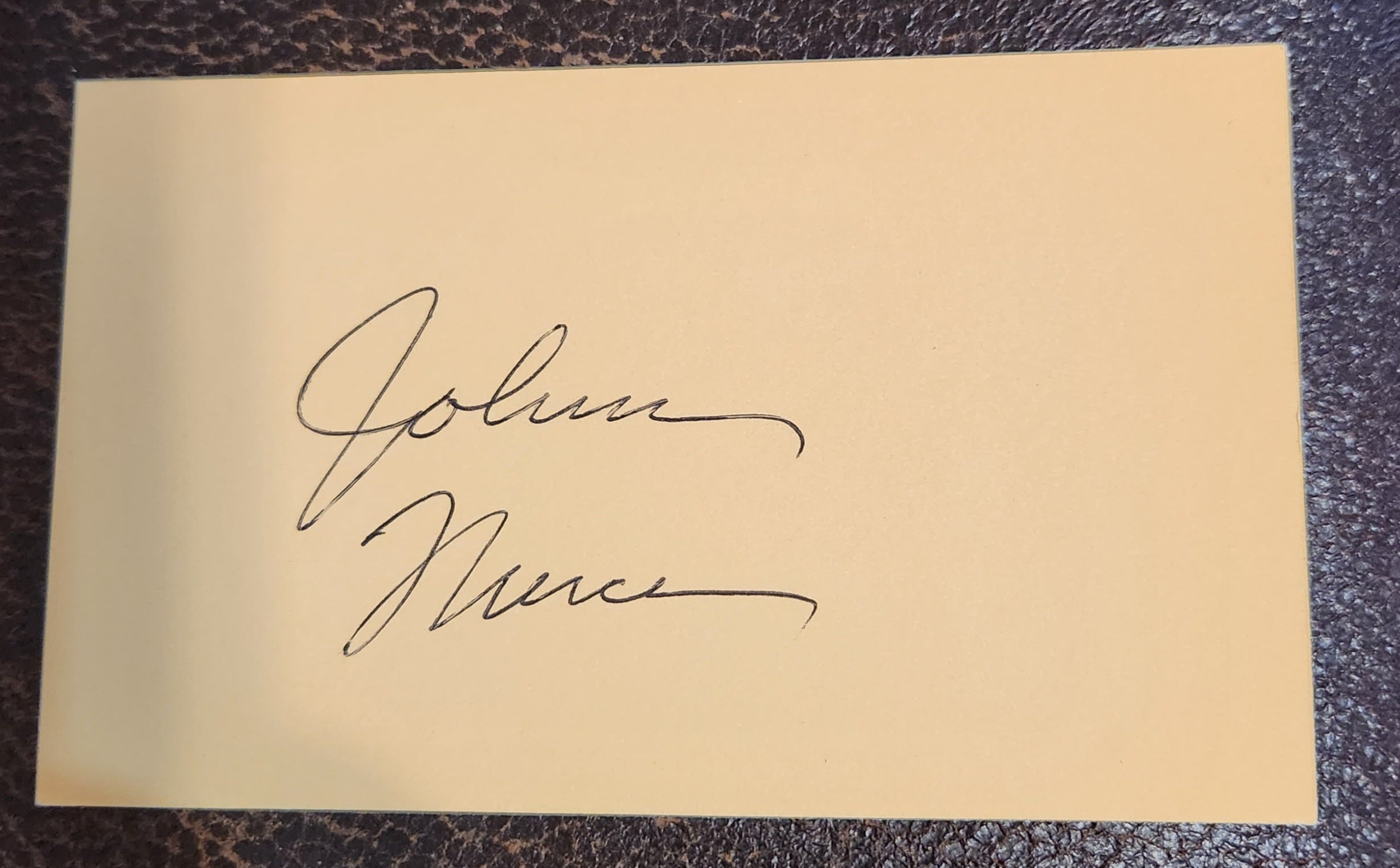 AMERICAN LYRICIST AND RECORD EXECUTIVE JOHNNY MERCER HAND SIGNED CARD D.1976