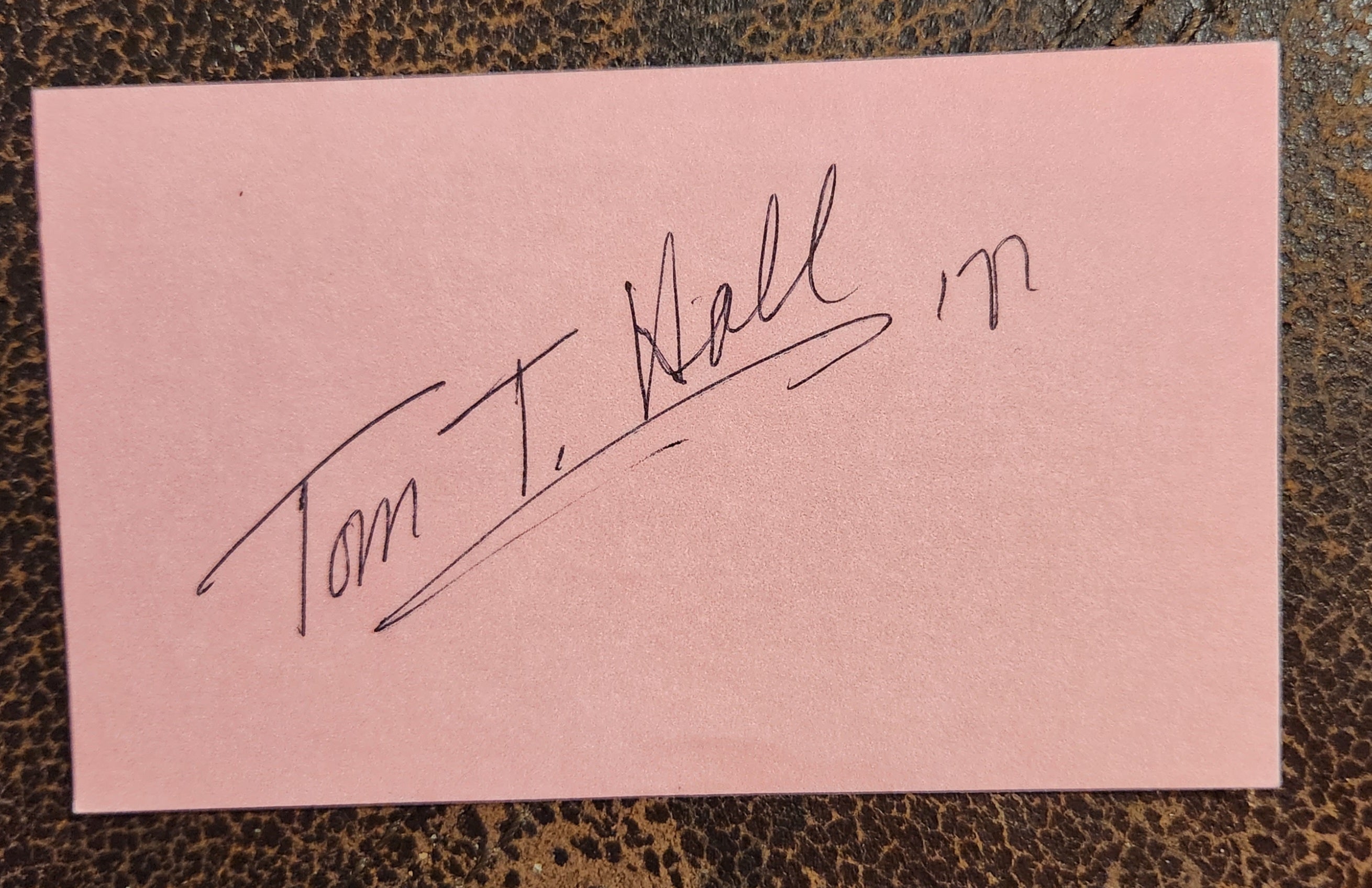 COUNTRY MUSIC SINGER SONGWRITER TOM T. HALL HAND SIGNED CARD D.2021