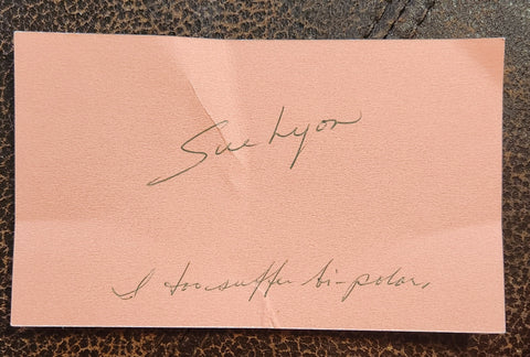 ACTRESS SUE LYON HAND SIGNED CARD D.2019 LOLITA