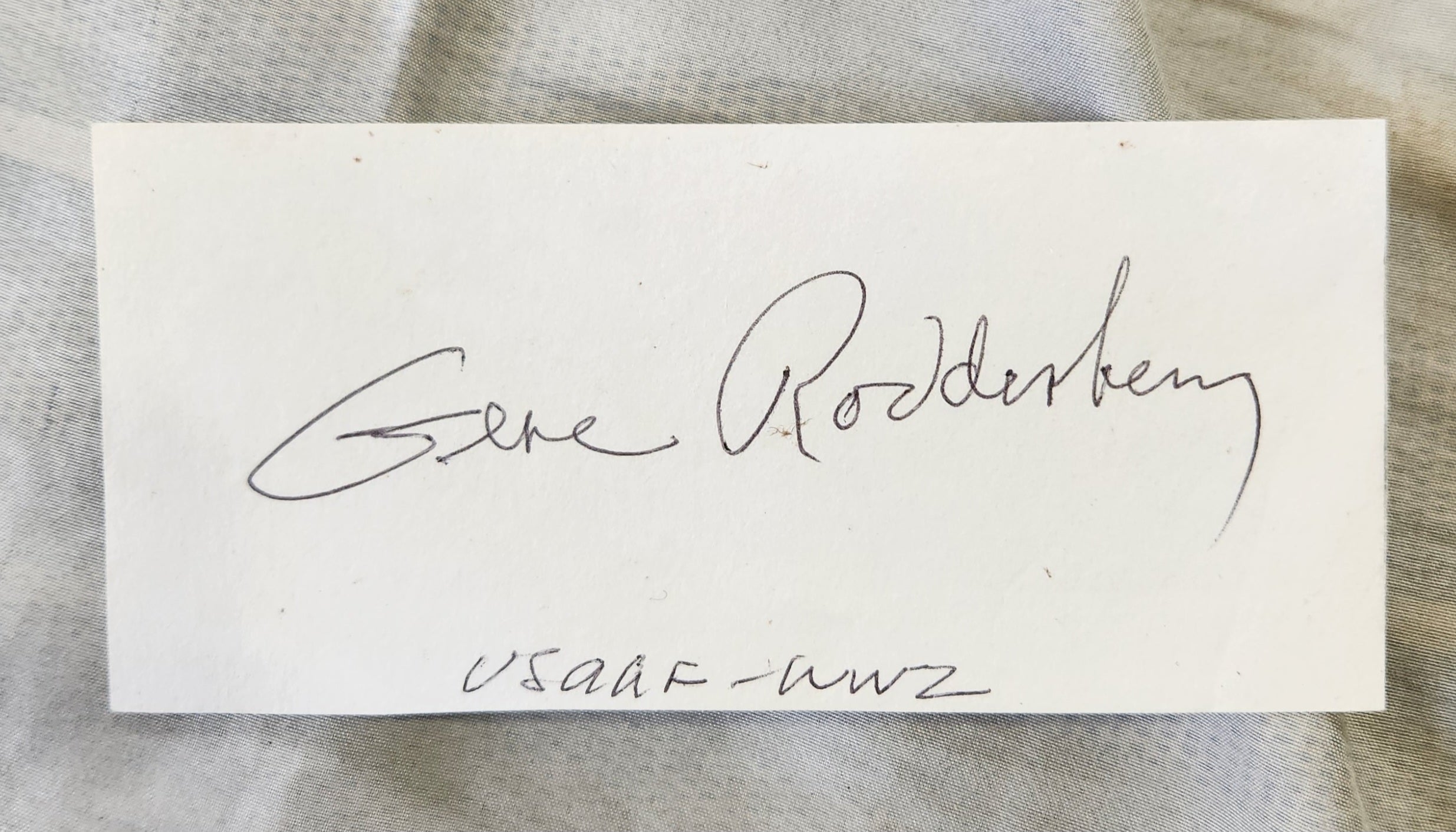 LEGENDARY STAR TREK CREATOR GENE RODDENBERRY HAND SIGNED CUT CARD D.1991