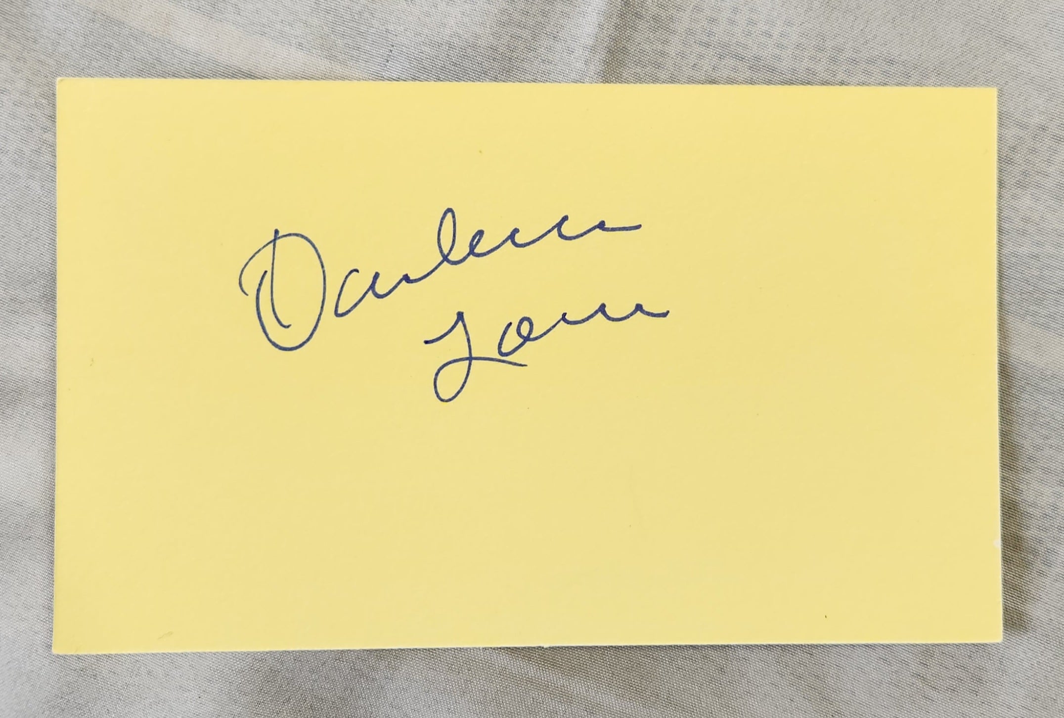 SINGER ACTRESS DARLENE LOVE HAND SIGNED CARD