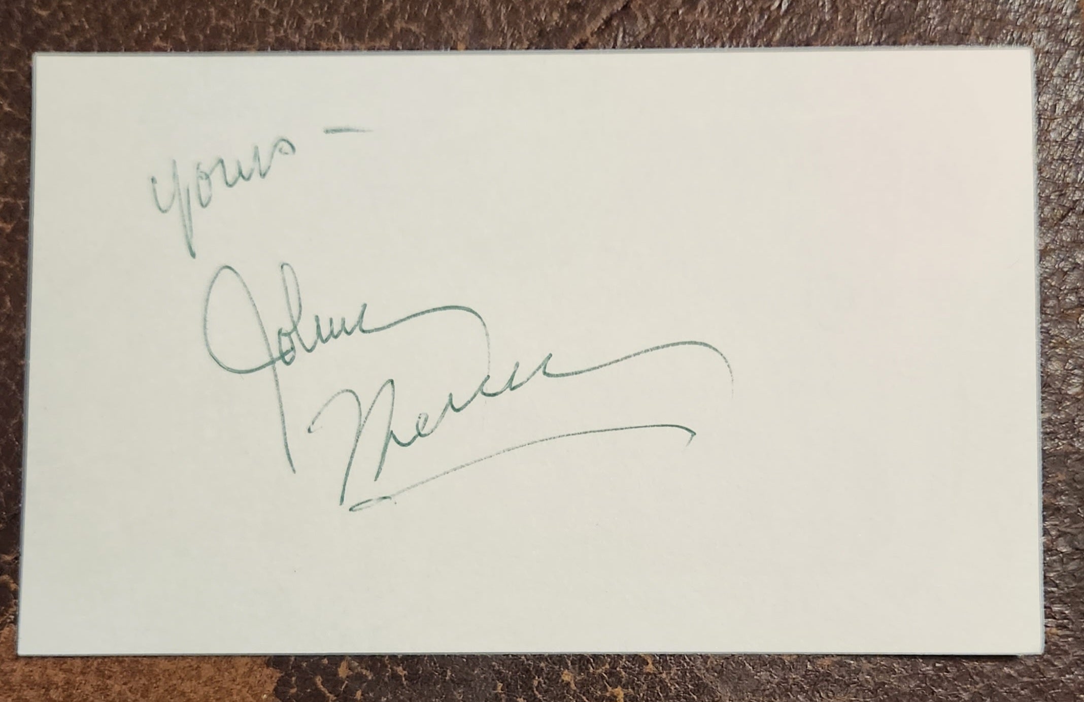 AMERICAN LYRICIST JOHNNY MERCER HAND SIGNED CARD D.1976