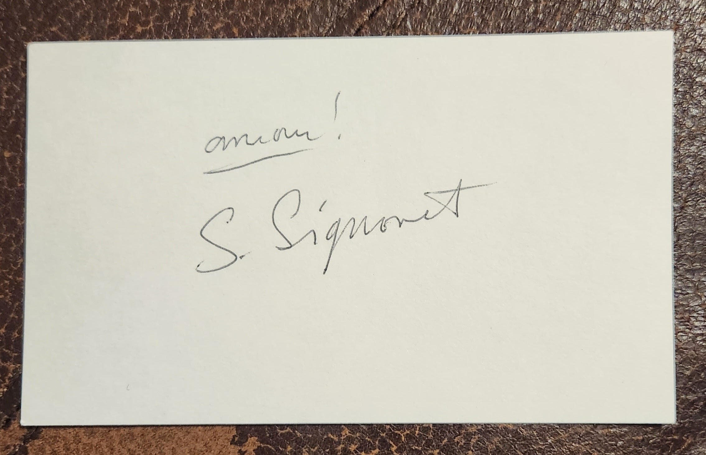 FRENCH ACTRESS SIMONE SIGNORET HAND SIGNED CARD D.1985