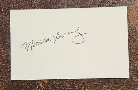 AMERICAN ACTIVIST INFAMOUS INTERN MONICA LEWINSKY HAND SIGNED CARD