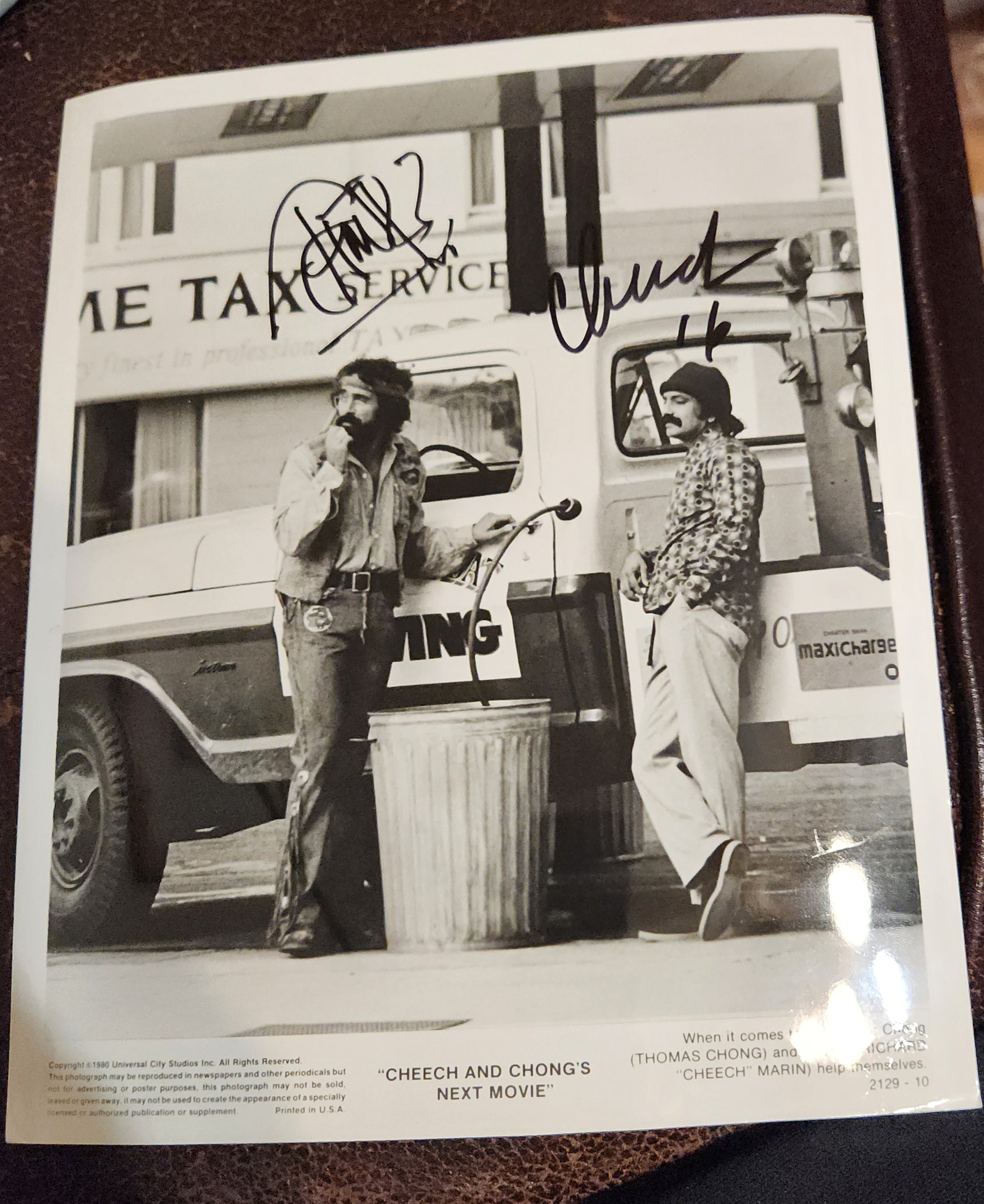 CHEECH AND CHONG HAND SIGNED 8X10 PHOTO