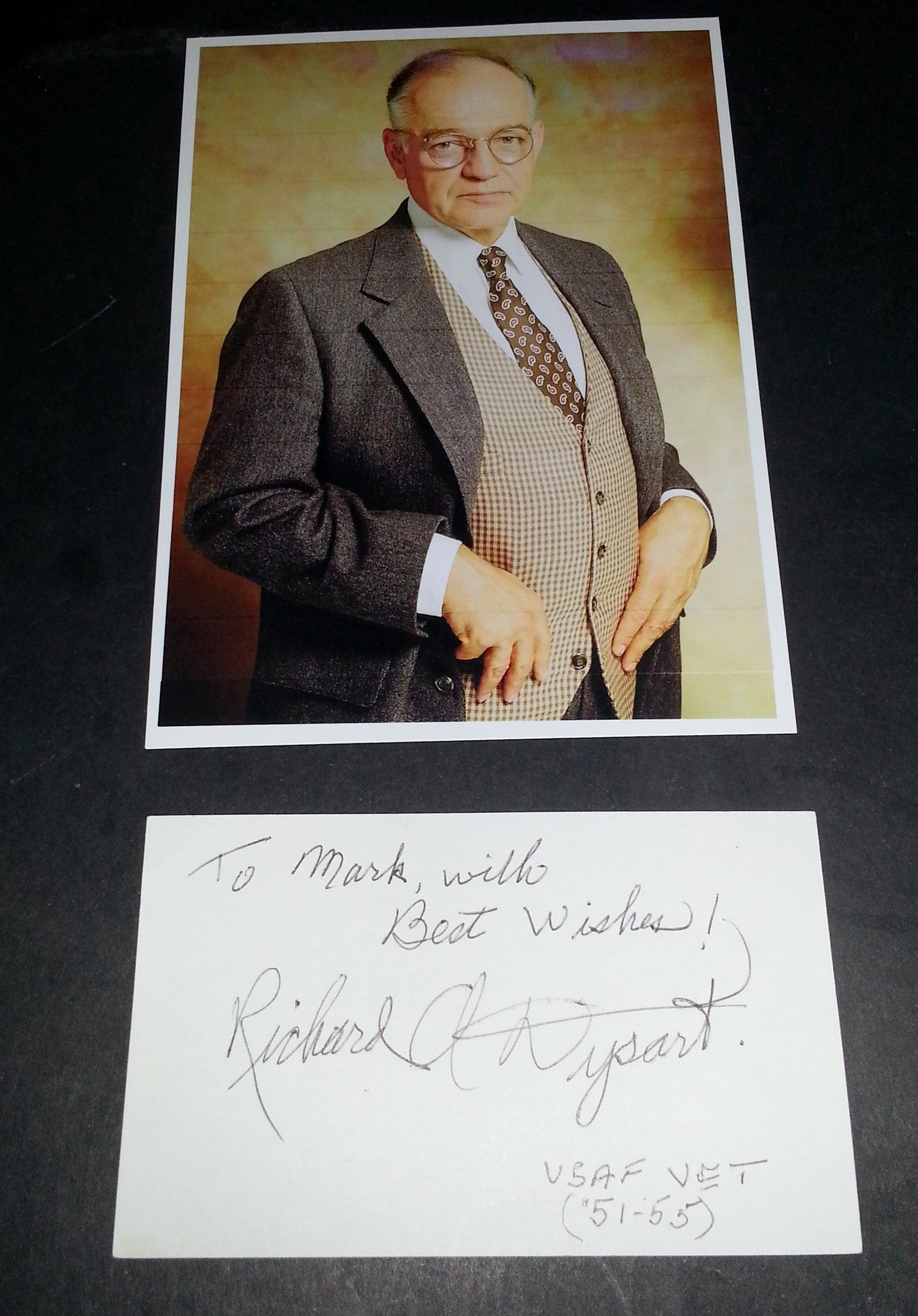 ACTOR RICHARD DYSART HAND SIGNED CARD AND NICE 5X7" "L.A. LAW" PRINT RIP