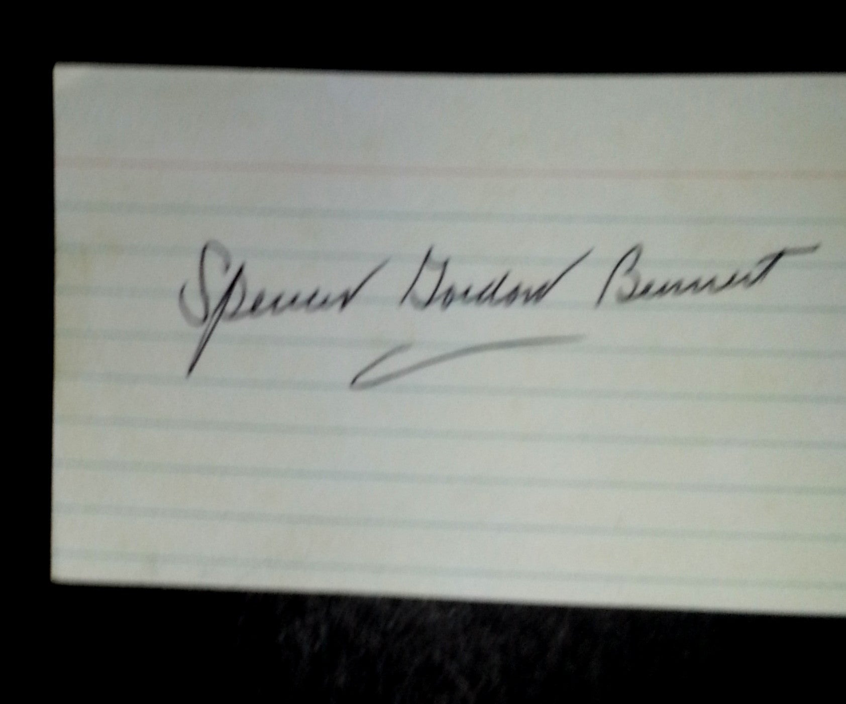 "KING OF THE SERIAL DIRECTORS" SPENCER GORDON BENNETT HAND SIGNED INDEX CARD D.1987