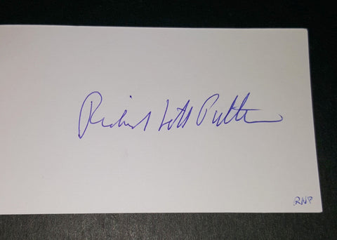 AUTHOR & POLITICAL COMMENTATOR RICHARD NORTH PATTERSON HAND SIGNED INDEX CARD