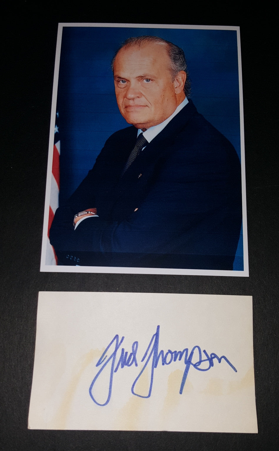 ACTOR POLITICIAN FRED D. THOMPSON HAND SIGNED CARD AND NICE 5X7" PRINT RIP