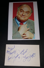 ACTOR GORDON JUMP HAND SIGNED CARD AND NICE 5X7" "WKRP IN CINCINNATI" PRINT D.2003