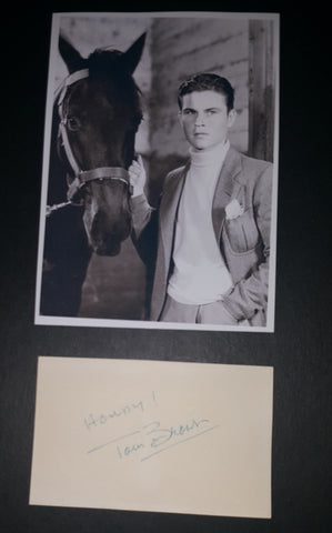 CHILD MODEL TURNED ACTOR TOM BROWN HAND SIGNED CARD AND NICE 5X7' PRINT D.1990