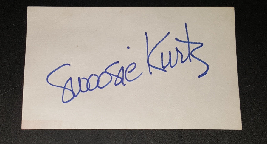 ACTRESS SWOOSIE KURTZ HAND SIGNED INDEX CARD