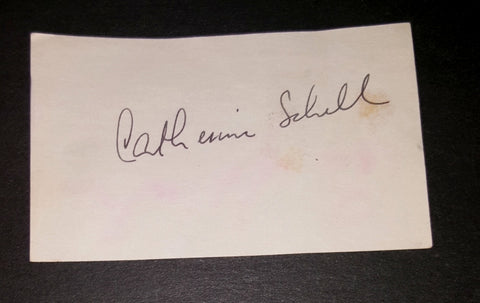 BRITISH TV BEAUTY CATHERINE SCHELL HAND SIGNED CARD