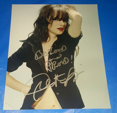 ACTRESS JULIETTE LEWIS HAND SIGNED 8X10' PHOTO "NATURAL BORN KILLERS"