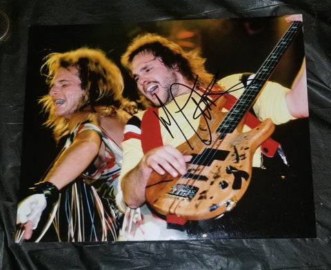 VAN HALEN MEMBER MICHAEL ANTHONY HAND SIGNED (IN PERSON) 8X10 PHOTO