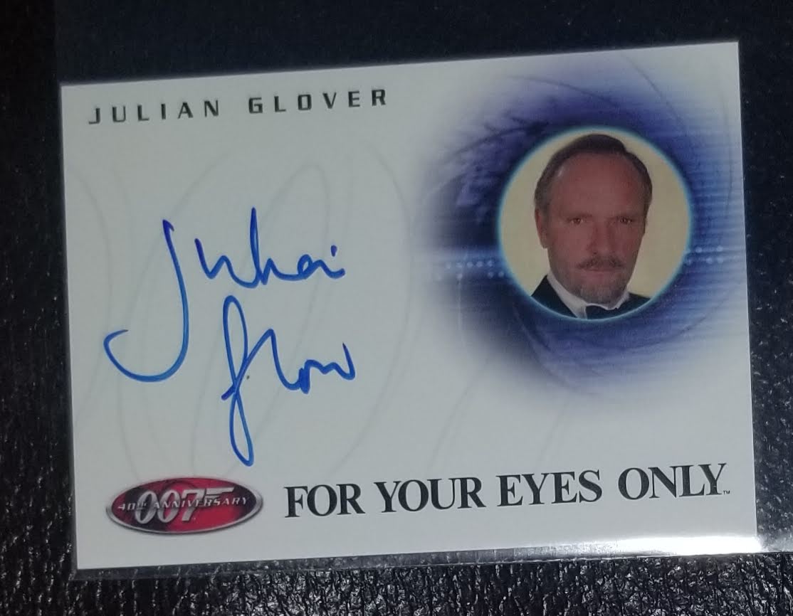 JULIAN GLOVER CERTIFIED HAND SIGNED JAMES BOND 007 TRADING CARD