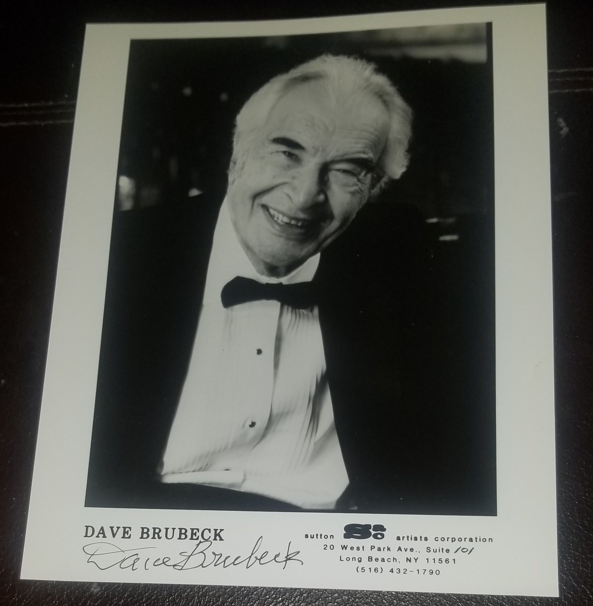 JAZZ GREAT DAVE BRUBECK HAND SIGNED 8X10 PHOTO D.2012