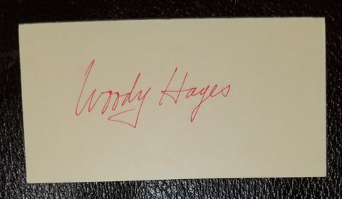 LEGENDARY FOOTBALL COACH WOODY HAYES HAND SIGNED CARD D.1987