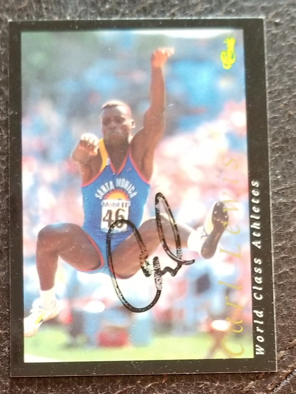 9x OLYMPIC GOLD MEDALIST CARL LEWIS HAND SIGNED TRADING CARD