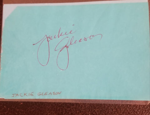 COMEDY LEGEND JACKIE GLEASON HAND SIGNED PAGE D.1987