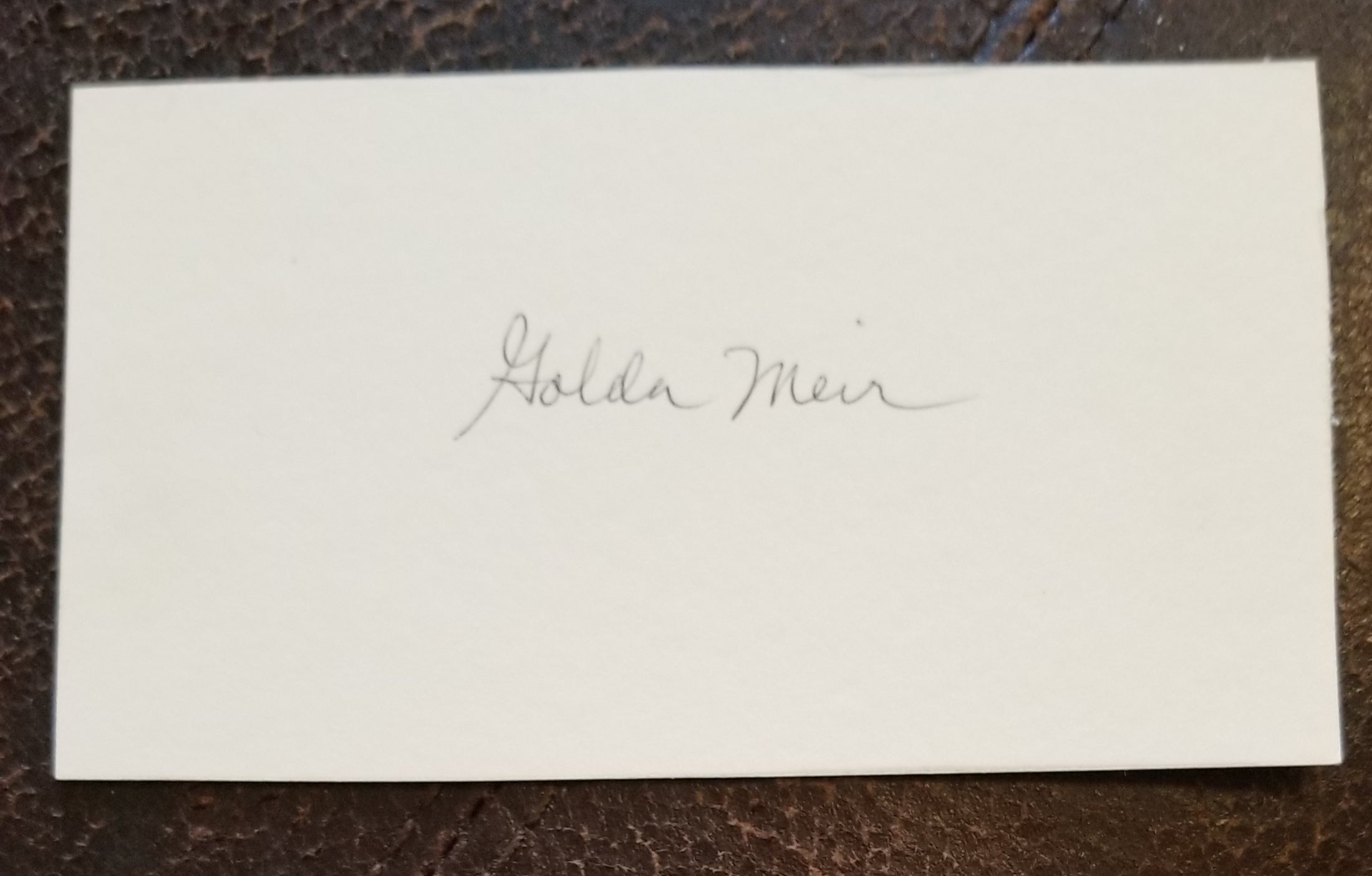 FORMER ISRAELI PRIME MINISTER GOLDA MEIR HAND SIGNED CARD D.1978