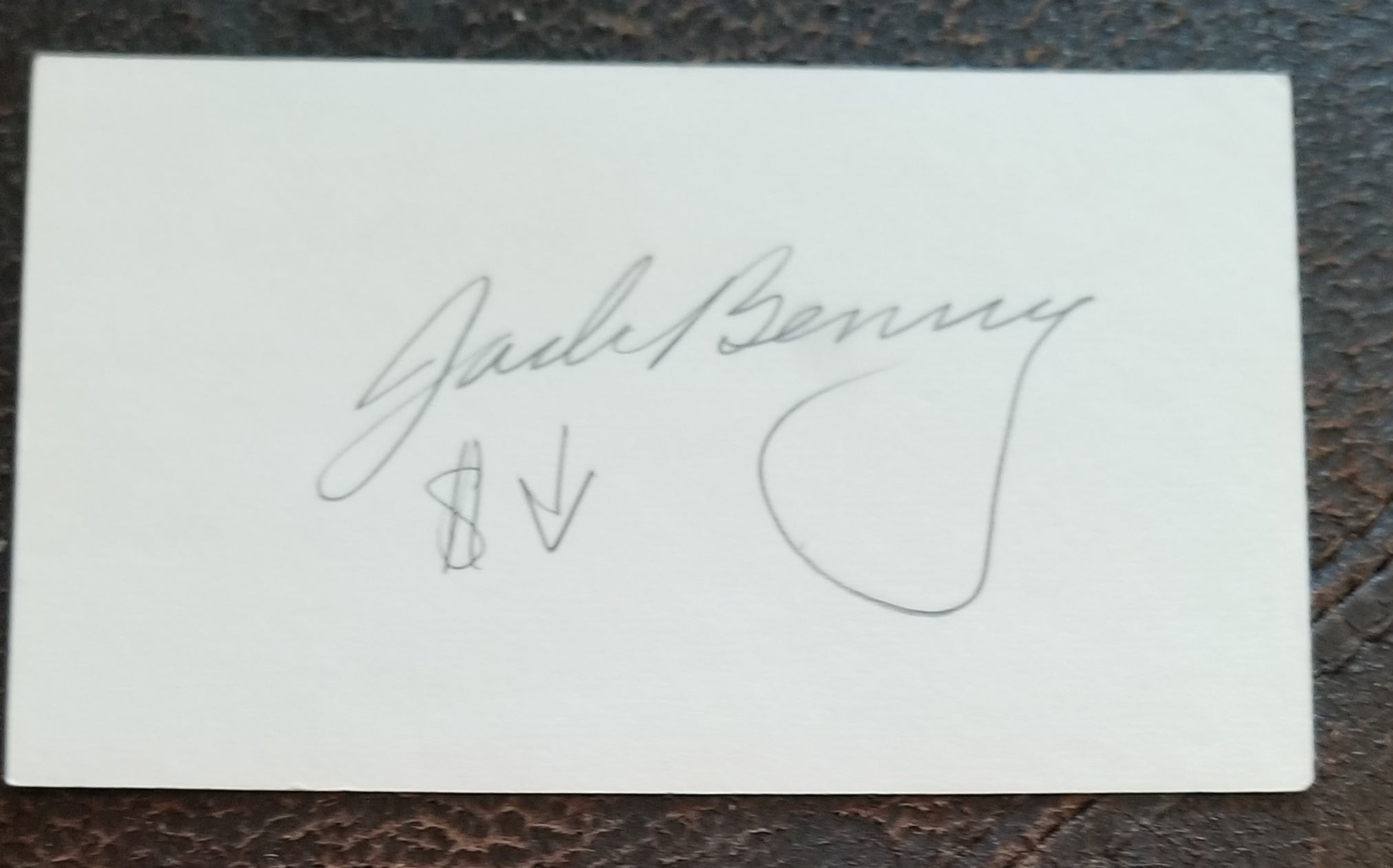 LEGENDARY FUNNYMAN JACK BENNY HAND SIGNED CARD d.1974