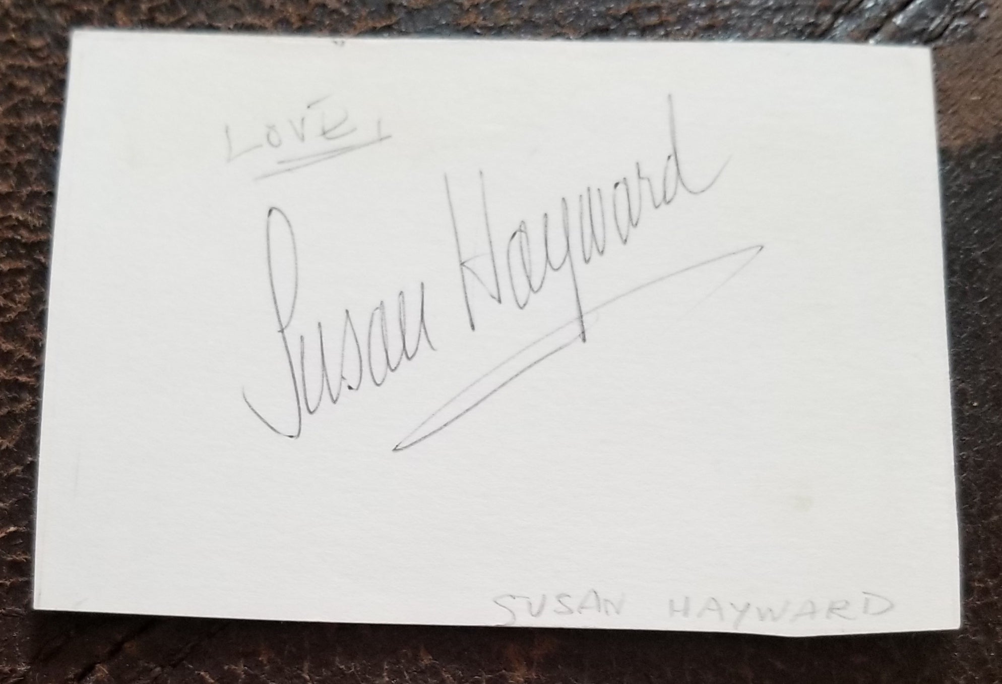 BEAUTIFUL ACTRESS SUSAN HAYWARD HAND SIGNED CARD D.1975