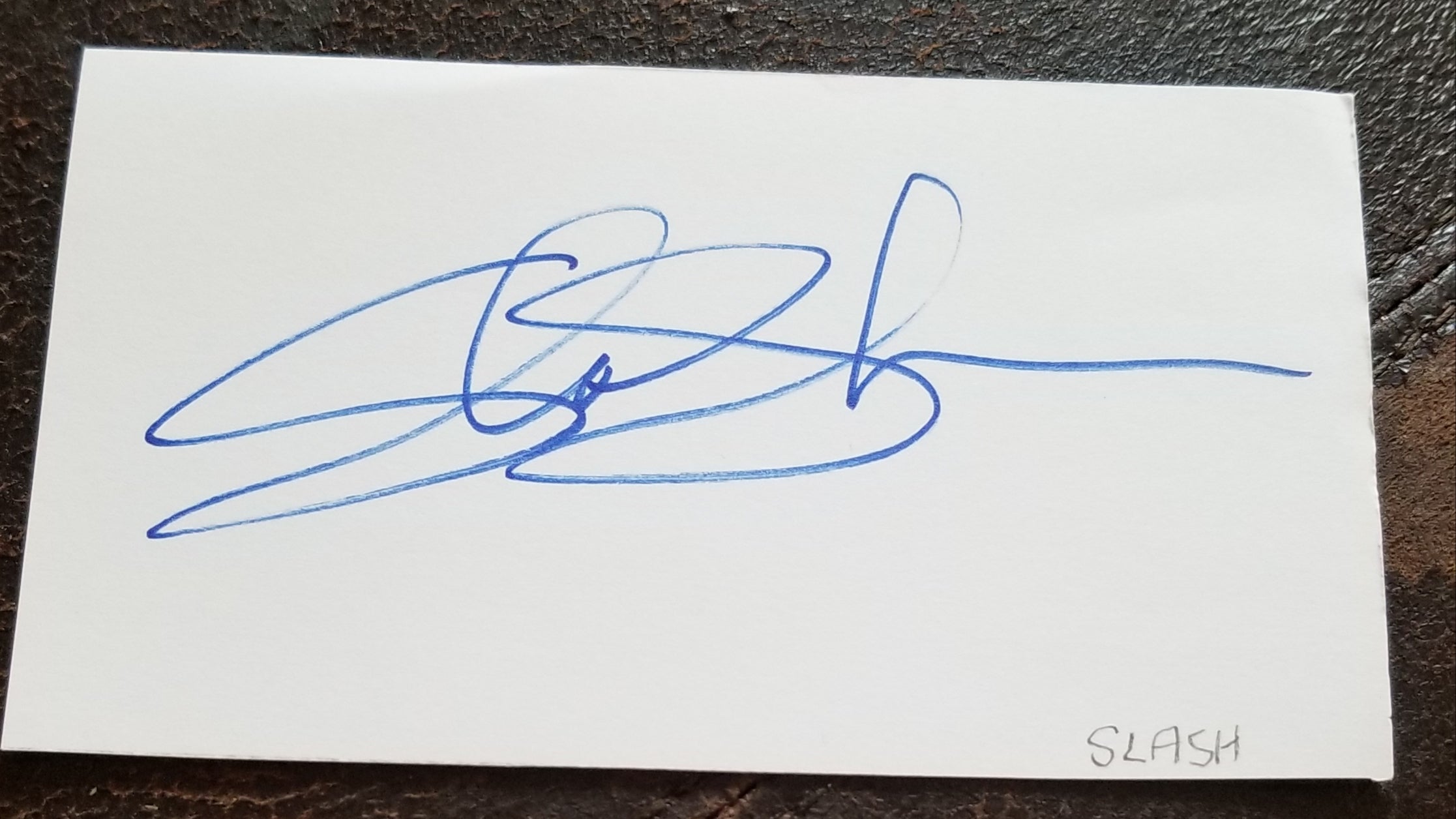 GUNS AND ROSES GUITARIST SLASH HAND SIGNED CARD