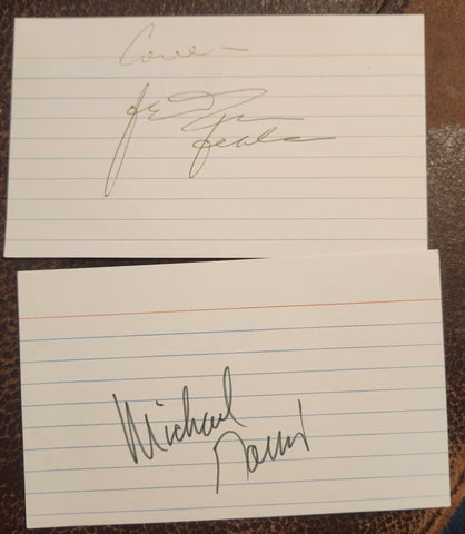 FLASHDANCE 2X AUTOGRAPH LOT JENNIFER BEALS AND MICHAEL NOURI HAND SIGNED CARDS