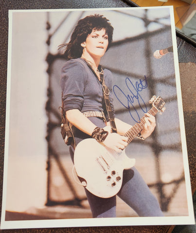 ROCK GODDESS JOAN JETT HAND SIGNED 8X10 PHOTO