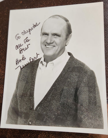 COMEDY LEGEND BOB NEWHART HAND SIGNED 8X10 PHOTO