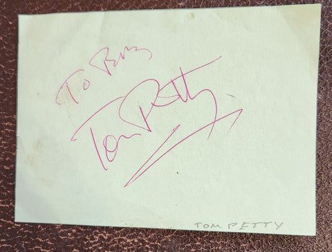 ROCK LEGEND TOM PETTY HAND SIGNED PAGE D.2017