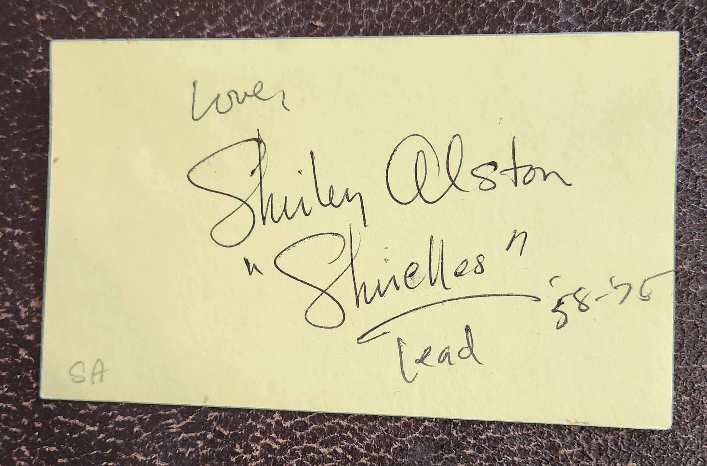 THE SHIRRELLES LEAD SINGER SHIRLEY ALLSTON (OWENS) HAND SIGNED CARD