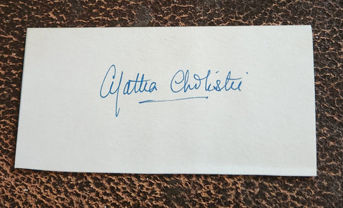 GREAT AUTHOR AGATHA CHRISTIE HAND SIGNED CUT CARD D.1976