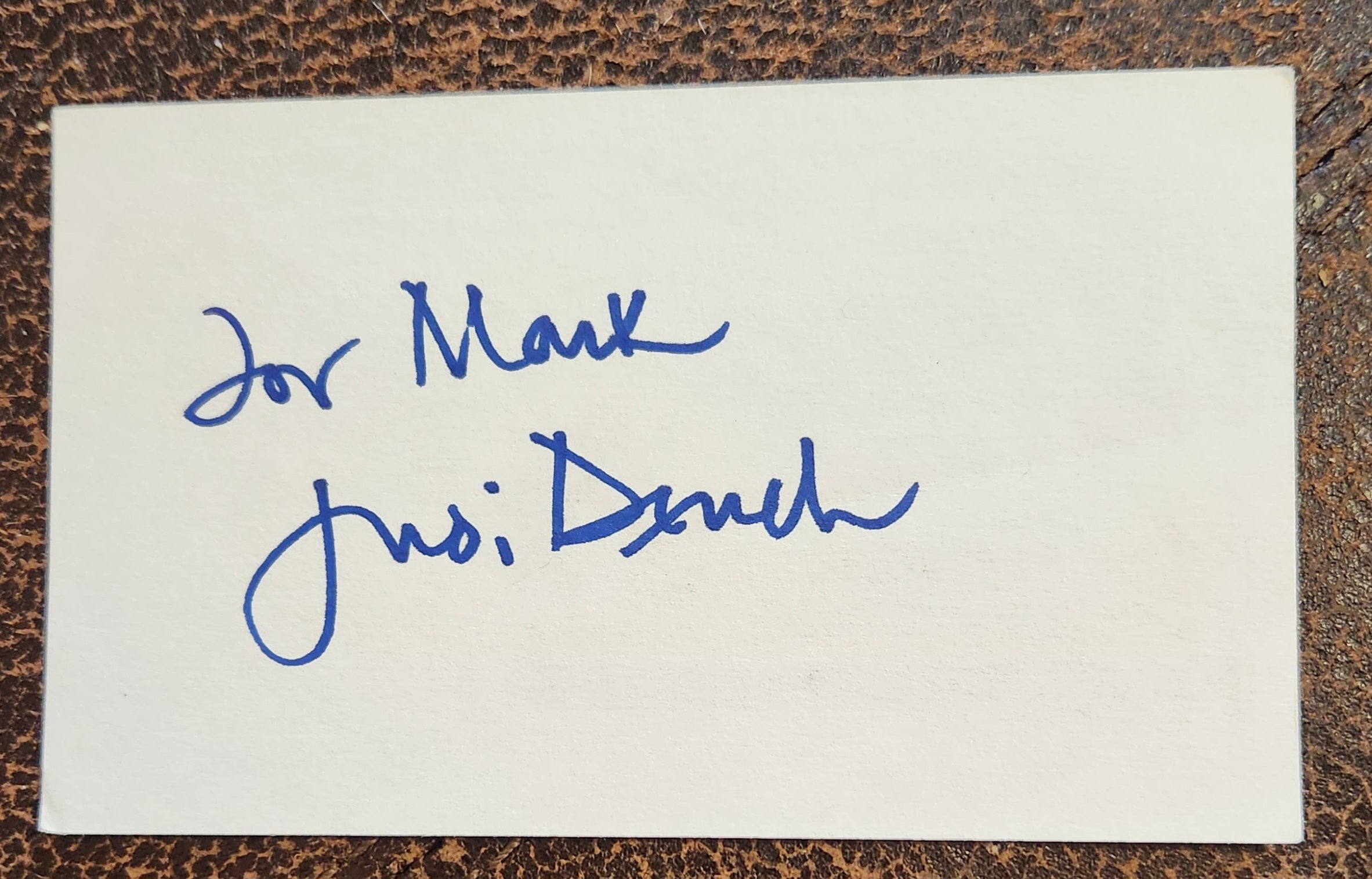 LONG TIME ACTRESS JUDI DENCH HAND SIGNED CARD M FROM THE BOND MOVIES